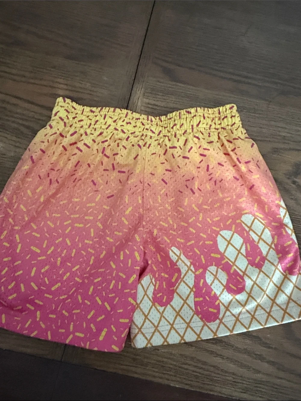 Baseball Lifestyle Youth Medium Sprinkle Shorts gradient pink & yellow - Picture 3 of 3